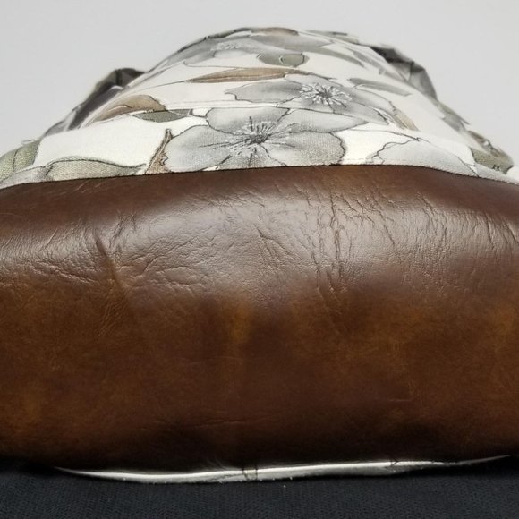 Handmade Grey Flower Tote Bag - Picture 4 of 4